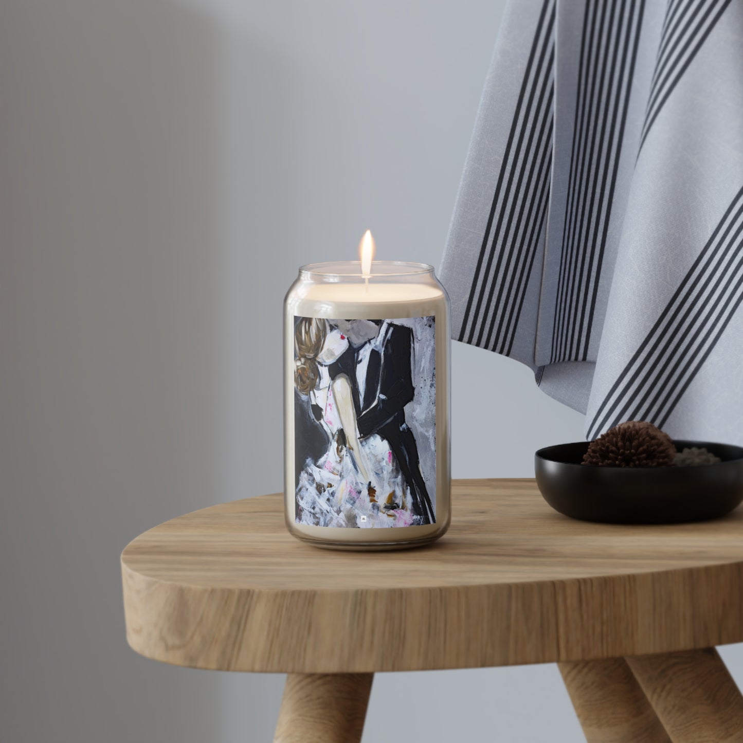 Vela perfumada Love Wedding Couple Bride and Groom Kissing, 13.75 oz