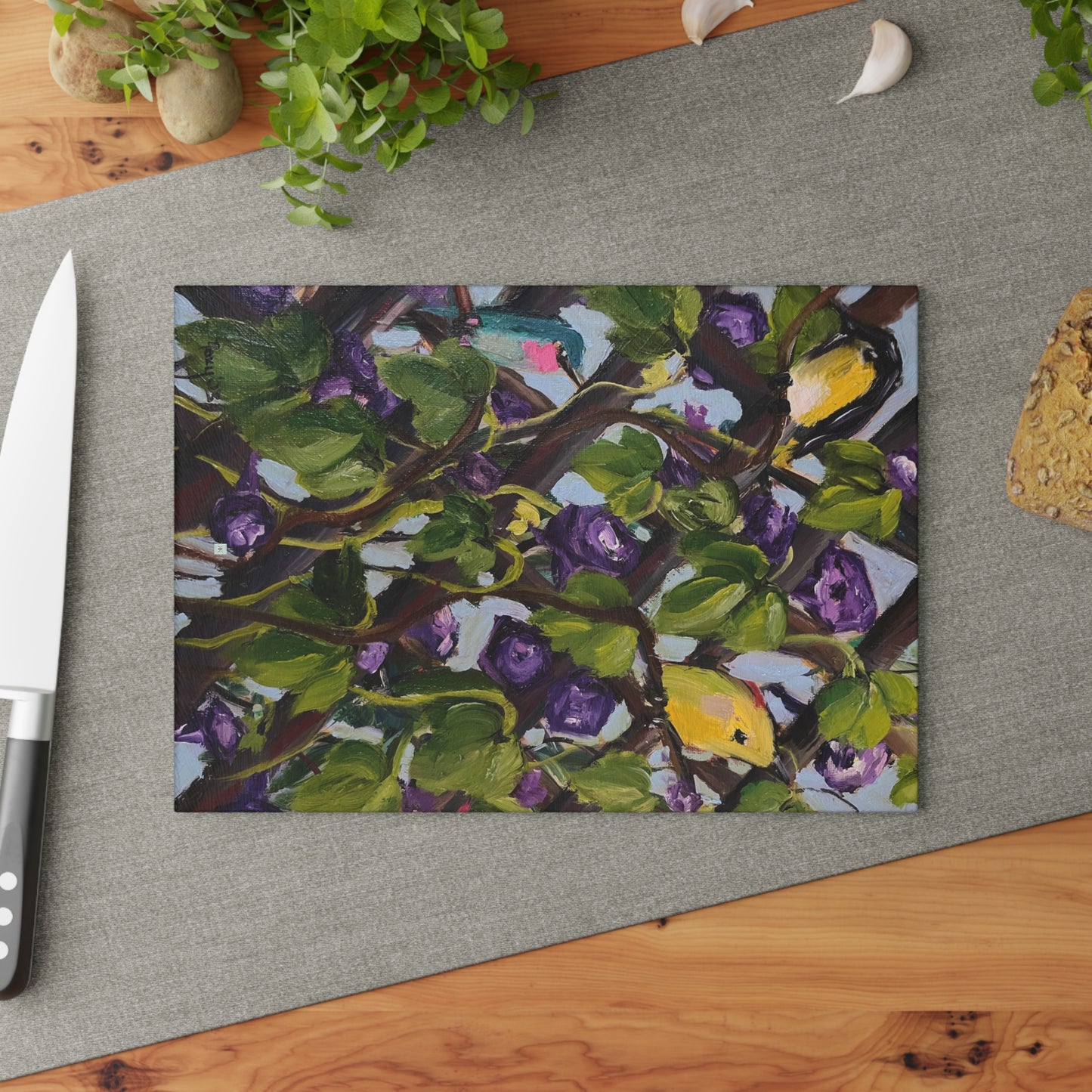 Birds on the Lattice Glass Cutting Board