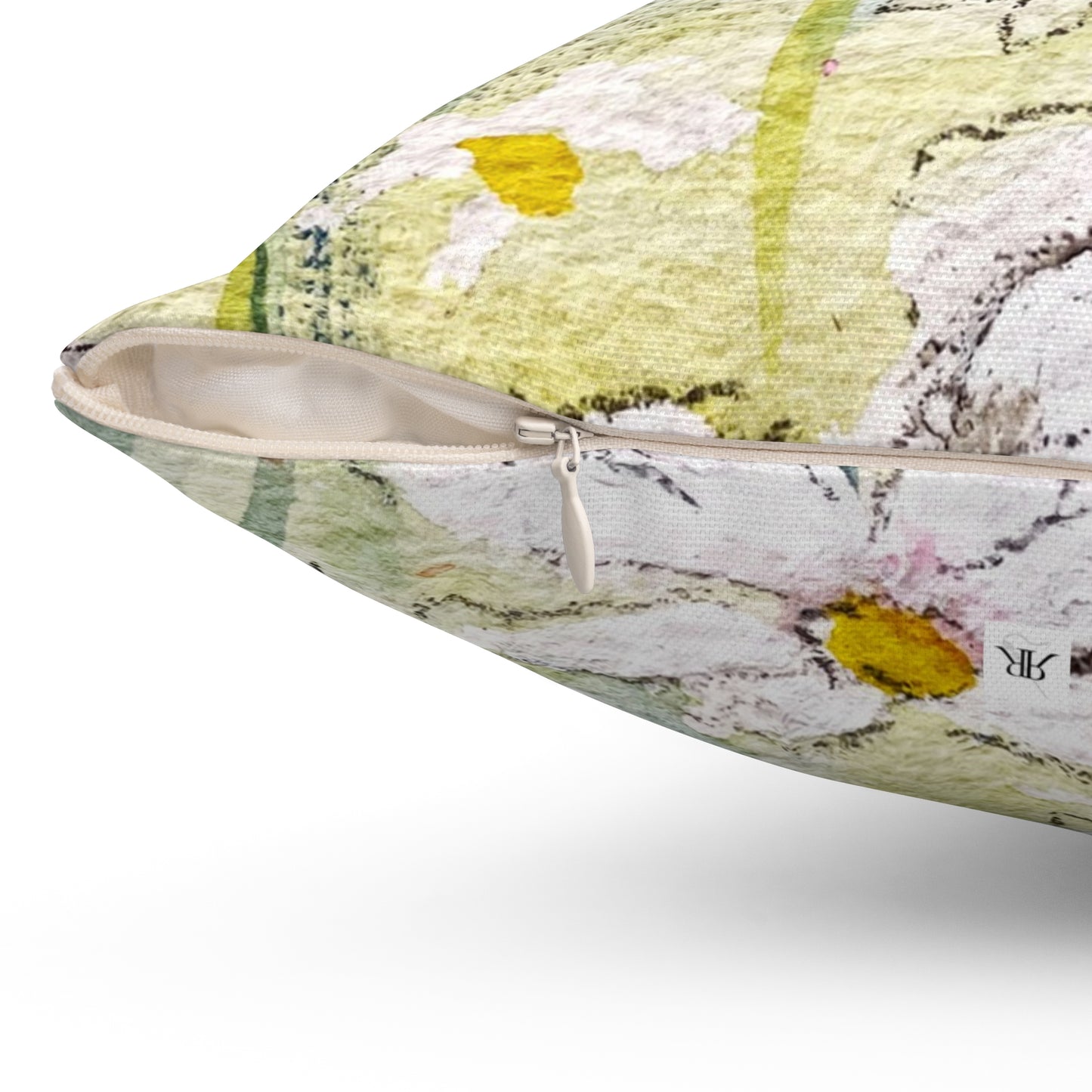 Indoor Spun Polyester Square Pillow-Daisies