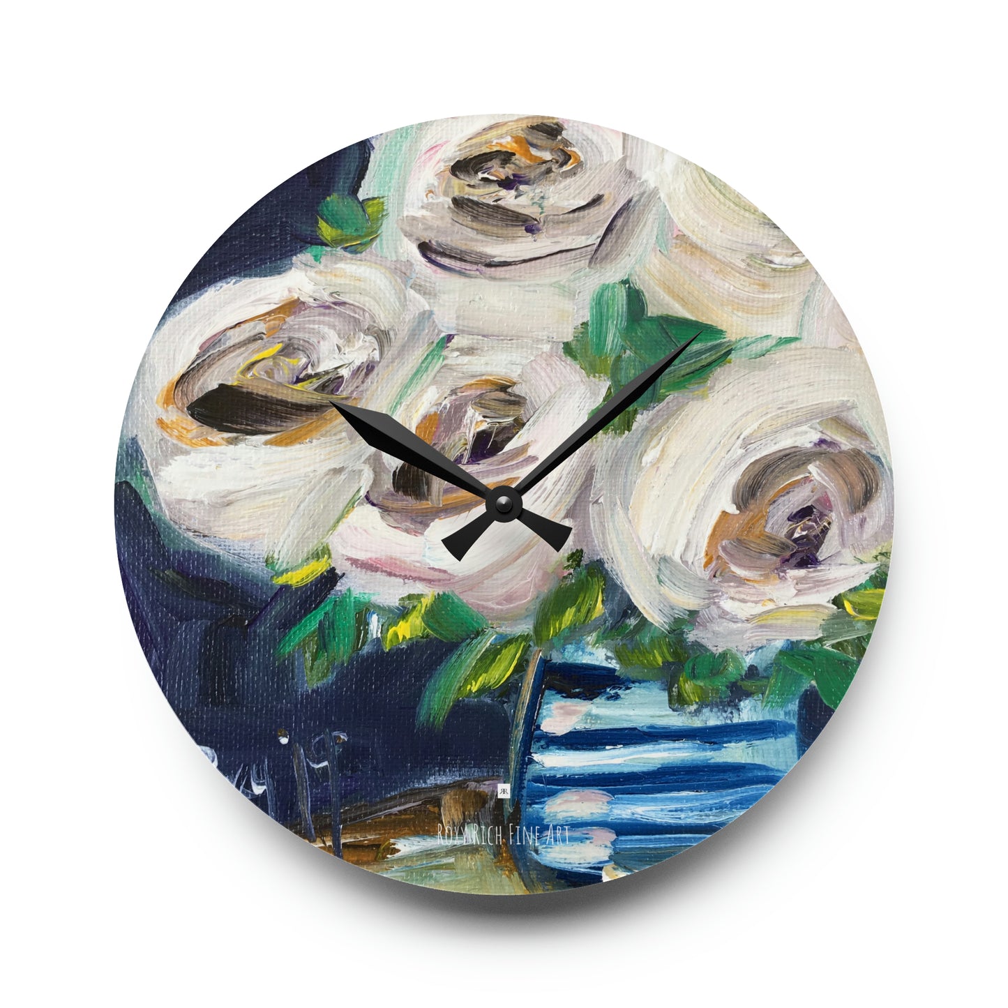 Reloj de pared acrílico con rosas blancas en un jarrón a rayas 