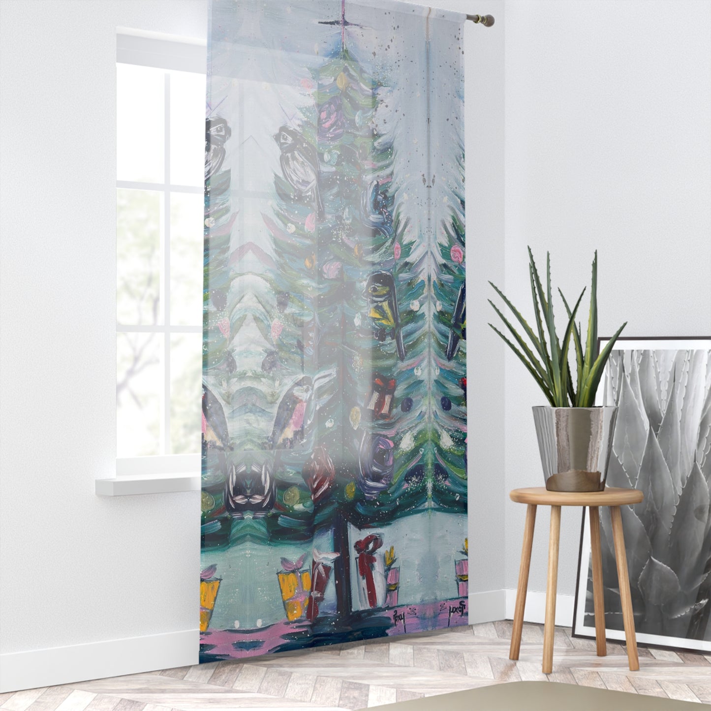 Plumas festivas: pájaros en un árbol de Navidad, cortina transparente para ventana de 84 x 50 pulgadas