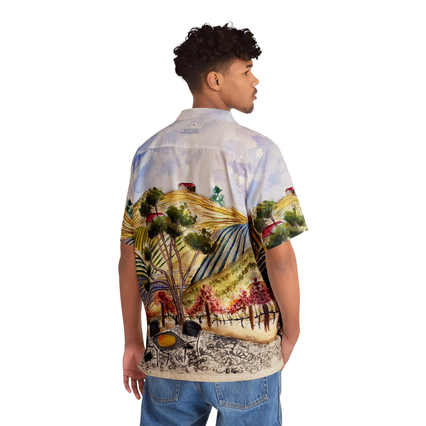 Vista al patio en Gershon Bachus Vintners GBV Camisa hawaiana para hombre