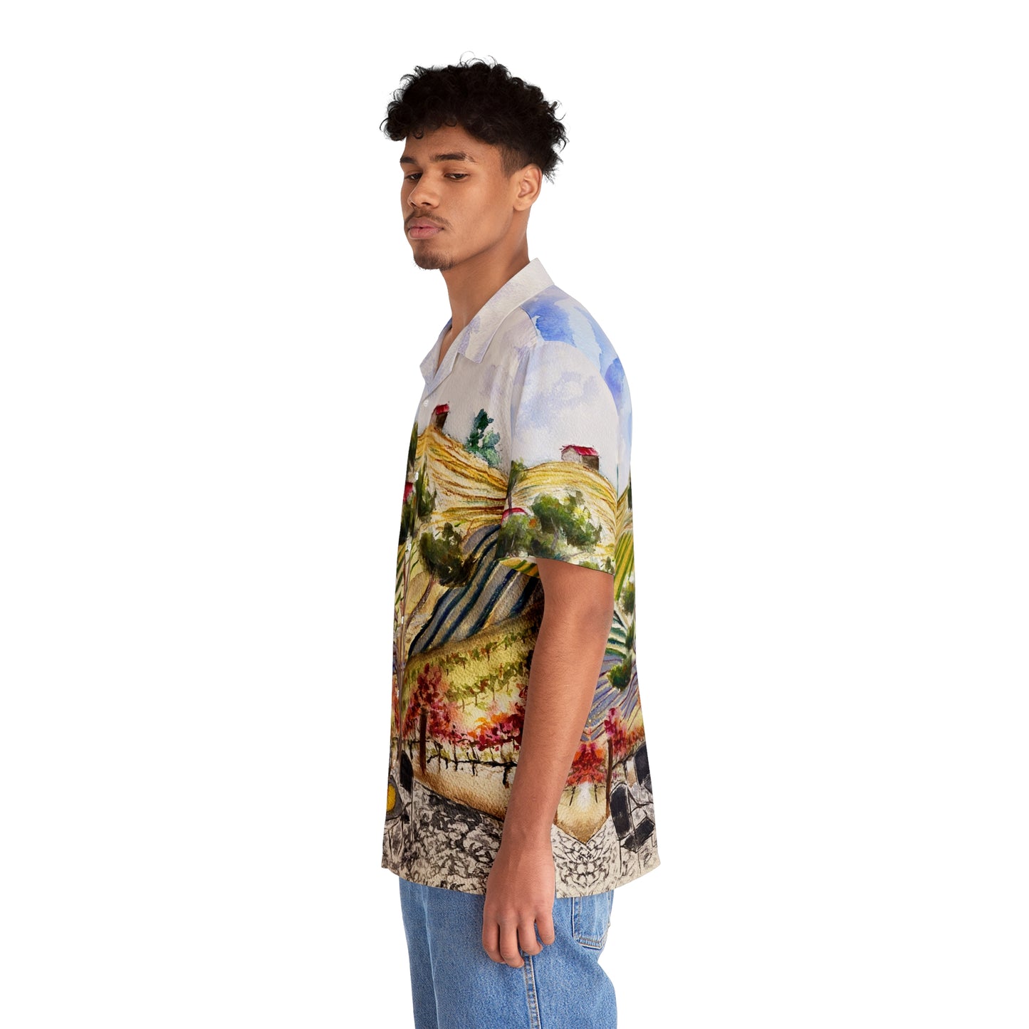 Vista al patio en Gershon Bachus Vintners GBV Camisa hawaiana para hombre