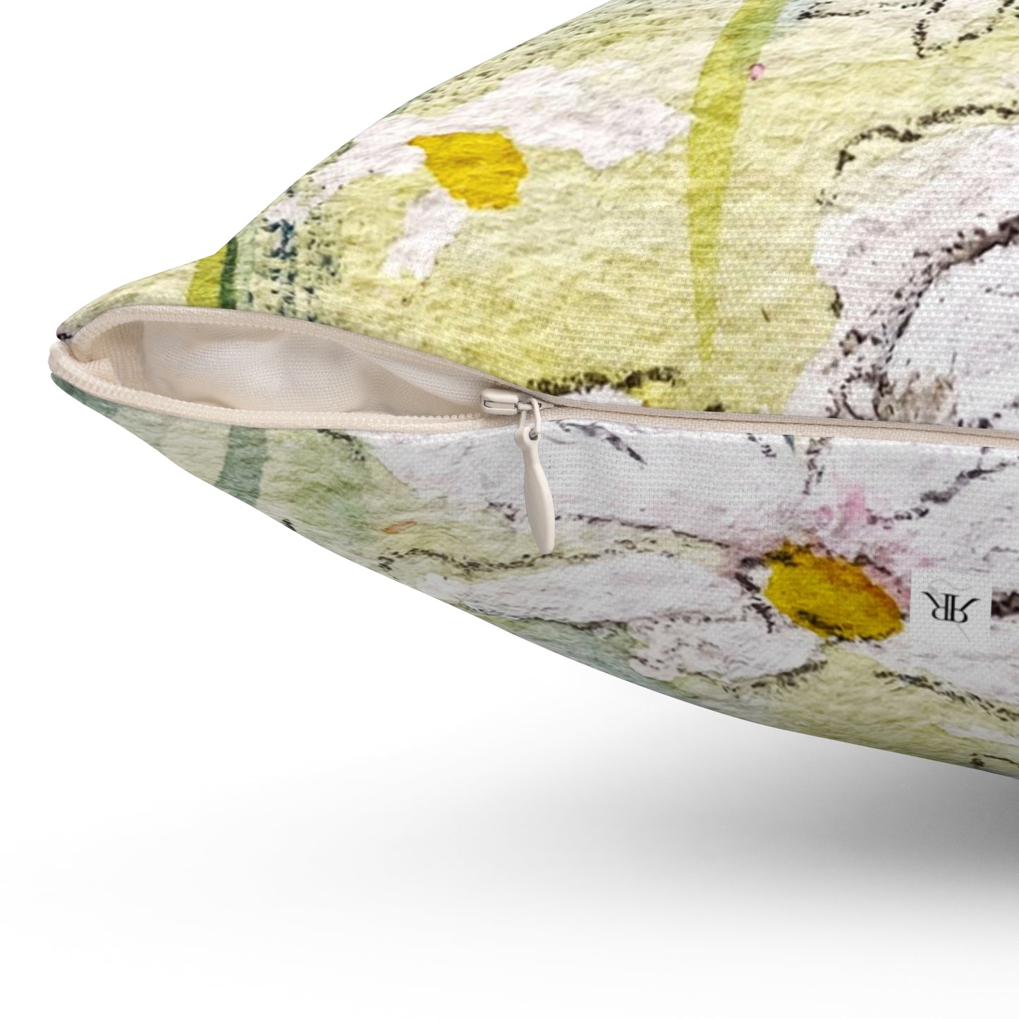 Indoor Spun Polyester Square Pillow-Daisies