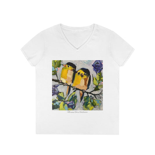 Camiseta con cuello en V para mujer Morning Glory Goldfinches