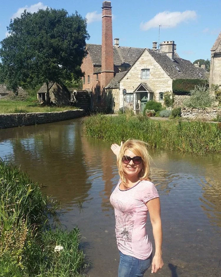 Le vieux moulin à Lower Slaughter-Peinture à l’huile originale des Cotswolds encadrée