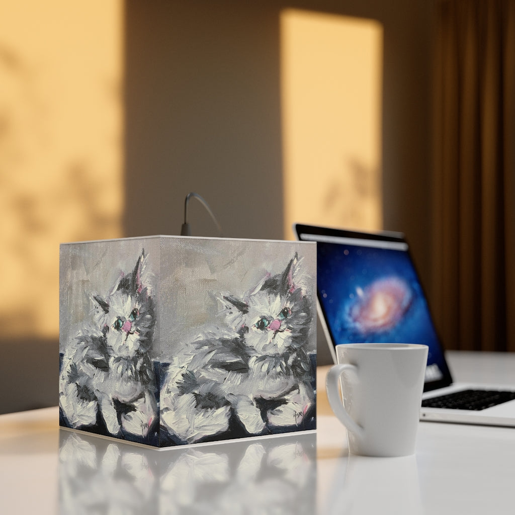 "Babe" Persian Cat Cube Lamp