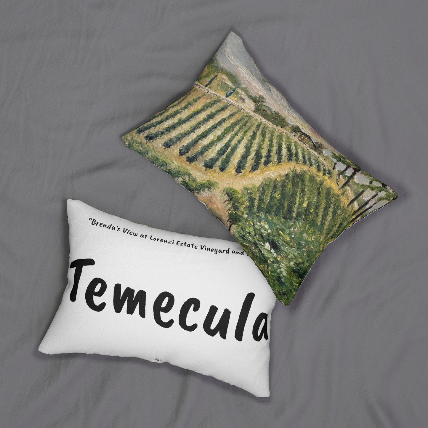 Almohada lumbar Temecula con la pintura "Brenda's View at Lorenzi Estate" y "Temecula"