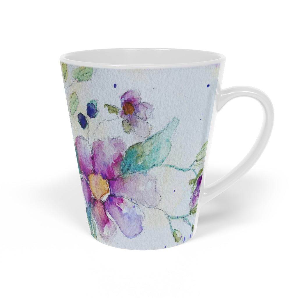 Tasse à latte avec fleurs fantaisistes et pétales, 12 oz
